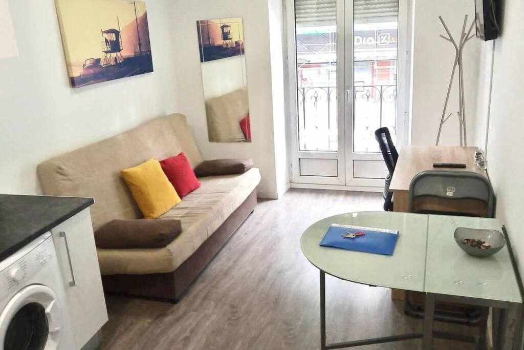 Comodo Y Agradable Estudio En Madrid Centro A5 Esterno foto